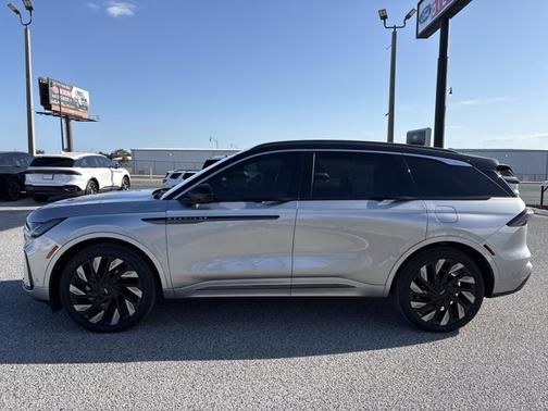 2024 Lincoln Nautilus Black Label