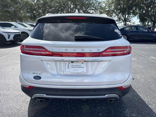 White Platinum Metallic Tri-Coat 2019 Lincoln MKC Reserve