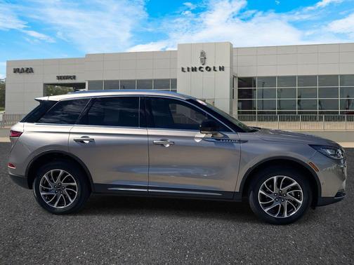 2020 Lincoln Corsair Standard