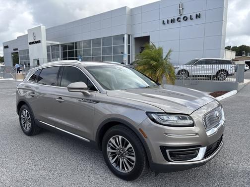 2019 Lincoln Nautilus Select