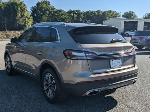 2019 Lincoln Nautilus Select