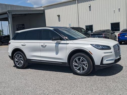 2025 Lincoln Corsair Premiere