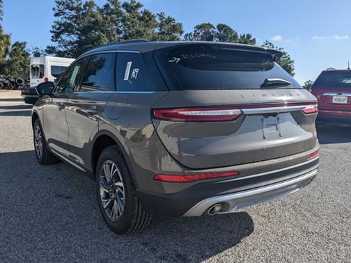 2025 Lincoln Corsair Premiere