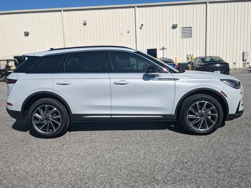 2025 Lincoln Corsair Premiere
