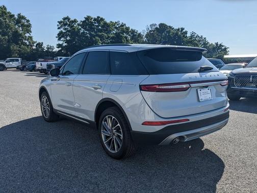 2025 Lincoln Corsair Premiere