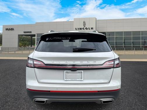 Ceramic Pearl Metallic Tinted Clearcoat 2023 Lincoln Nautilus Reserve