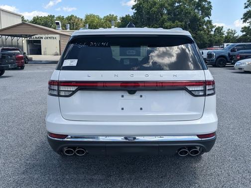2025 Lincoln Aviator Premiere