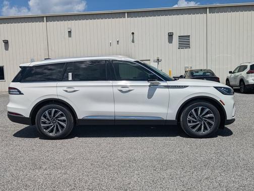 2025 Lincoln Aviator Premiere