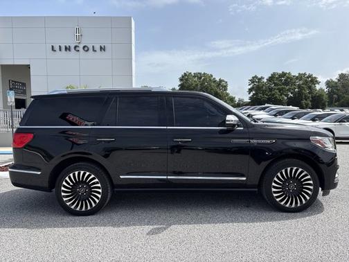 2020 Lincoln Navigator Black Label