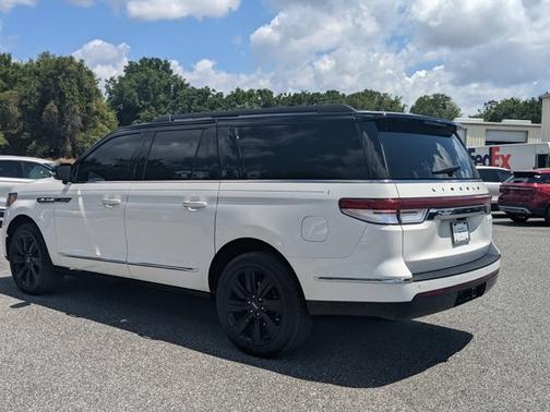 2022 Lincoln Navigator L Black Label