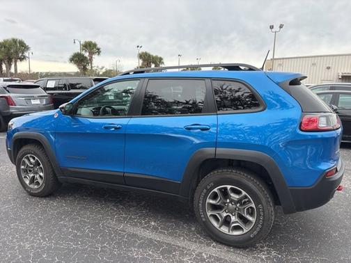 2022 Jeep Cherokee Trailhawk