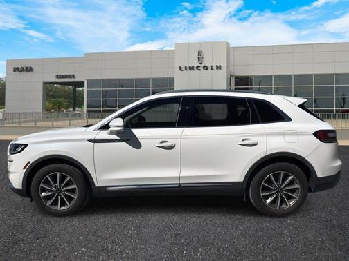 2022 Lincoln Nautilus Standard