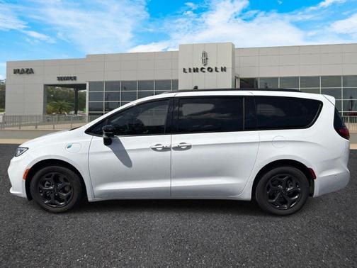 Bright White Clearcoat 2024 Chrysler Pacifica Hybrid Premium S Appearance Pkg