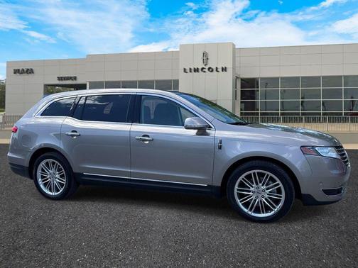 Iced Mocha Metallic 2018 Lincoln MKT Reserve