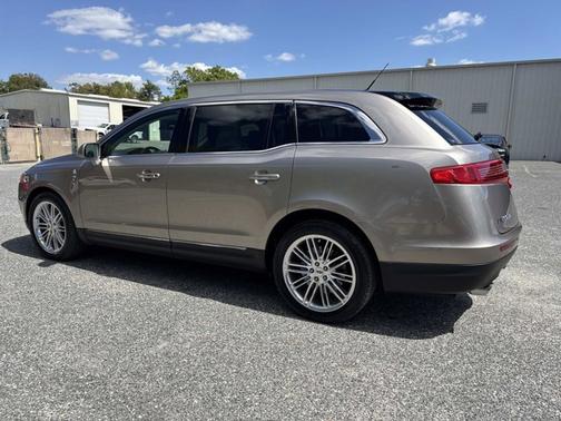 2018 Lincoln MKT Reserve