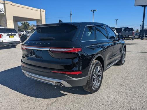 2025 Lincoln Corsair Premiere