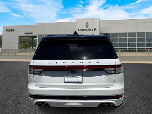Pristine White Metallic Tri-Coat 2025 Lincoln Aviator Black Label AWD