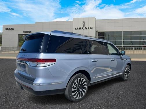 2023 Lincoln Navigator Black Label