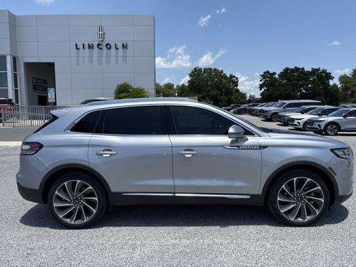 2021 Lincoln Nautilus Reserve