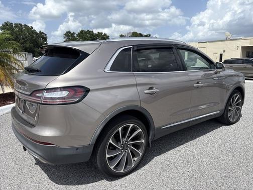 2019 Lincoln Nautilus Reserve