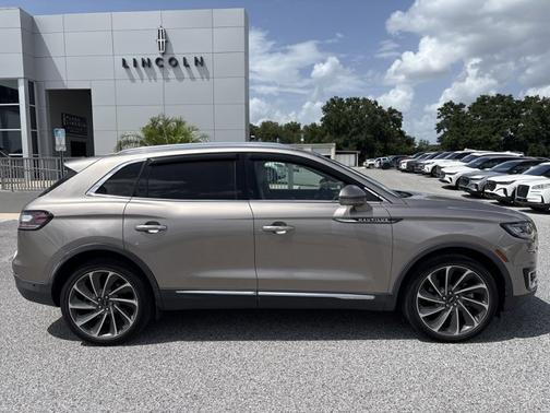2019 Lincoln Nautilus Reserve