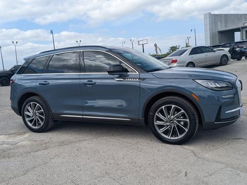 2025 Lincoln Corsair Premiere