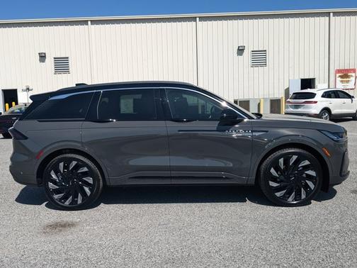 2025 Lincoln Nautilus Black Label