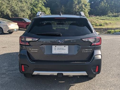 2022 Subaru Outback Touring XT