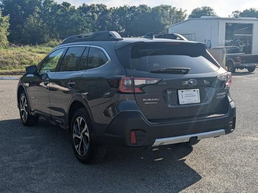 2022 Subaru Outback Touring XT