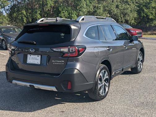 2022 Subaru Outback Touring XT