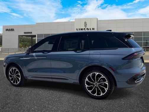 Blue Metallic 2026 Lincoln Nautilus Reserve