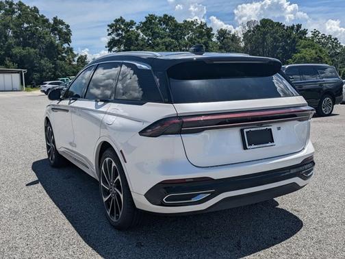 2025 Lincoln Nautilus Black Label