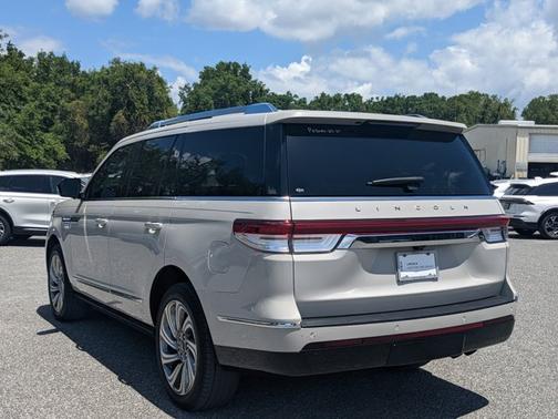 2023 Lincoln Navigator Reserve