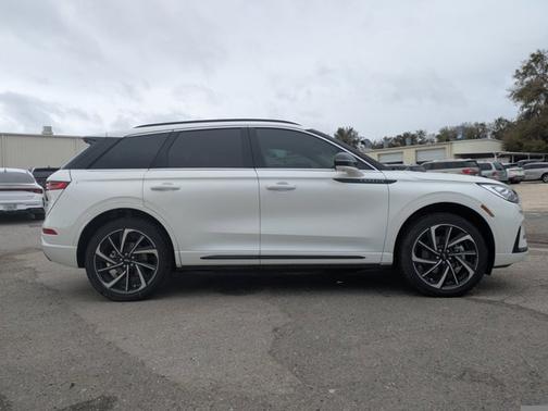 2025 Lincoln Corsair Grand Touring