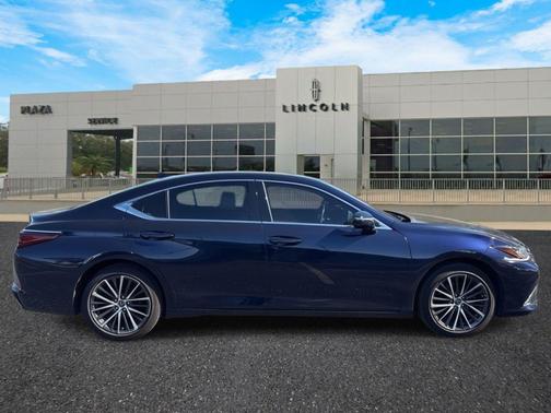 2022 Lexus ES 350 Base