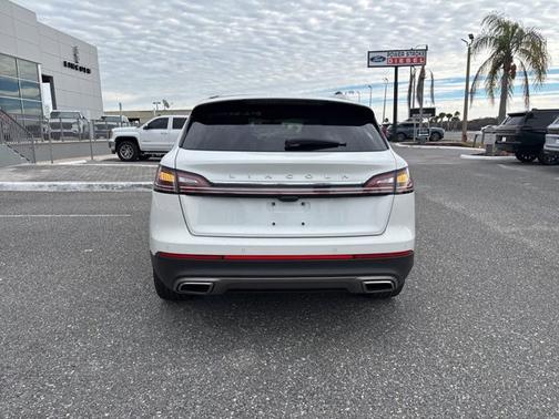 2021 Lincoln Nautilus Reserve