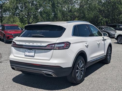 2021 Lincoln Nautilus Standard
