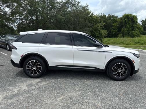 2025 Lincoln Nautilus Premiere