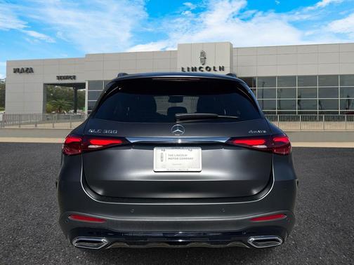 2025 Mercedes-Benz GLC 300 4MATIC