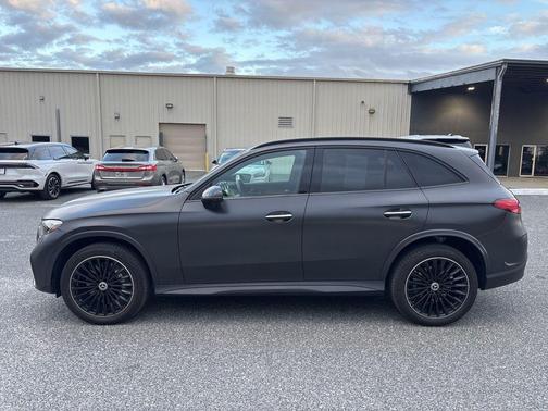 2025 Mercedes-Benz GLC 300 4MATIC