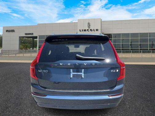2023 Volvo XC90 B6 Ultimate 7-Seater