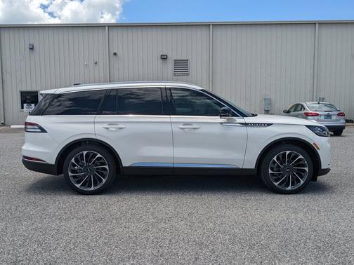 2025 Lincoln Aviator Reserve