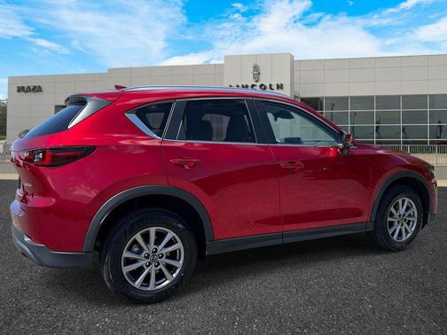 2022 Mazda CX-5 2.5 S Preferred Package