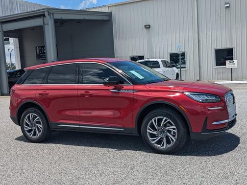 2025 Lincoln Corsair Premiere