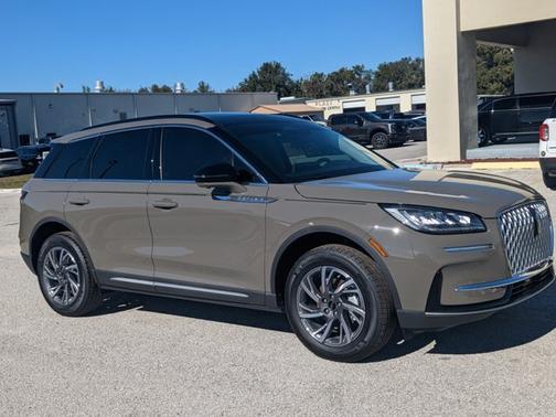 2025 Lincoln Corsair Premiere