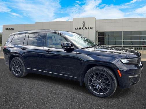 Diamond Black Crystal Pearlcoat 2023 Jeep Grand Cherokee L Summit Reserve