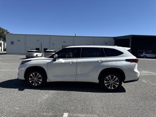 2020 Toyota Highlander XLE