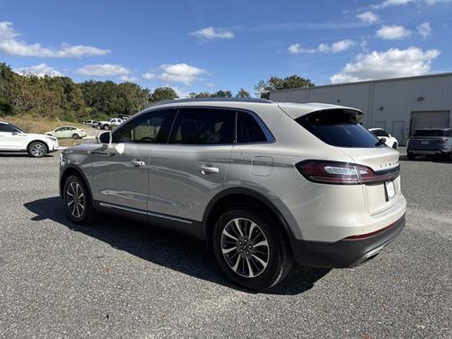 2022 Lincoln Nautilus Standard