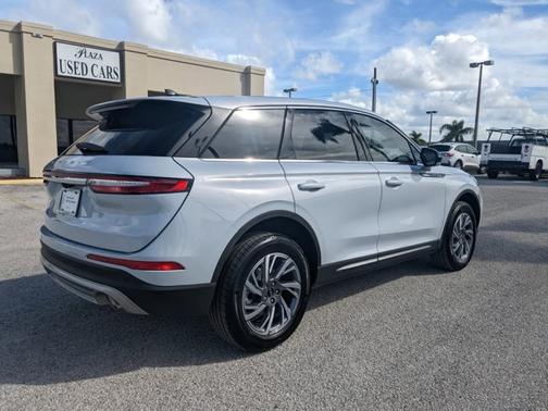 2025 Lincoln Corsair Premiere