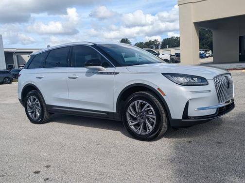 2025 Lincoln Corsair Premiere
